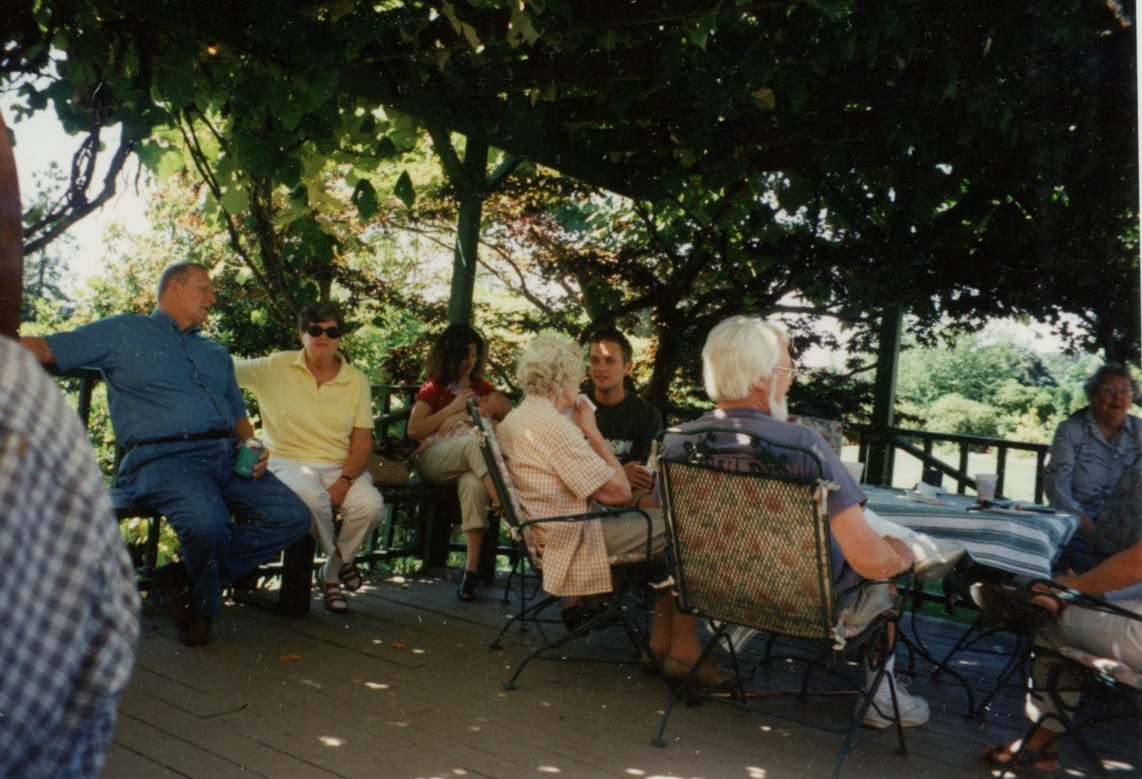 2002 Tate Picnic15.jpg