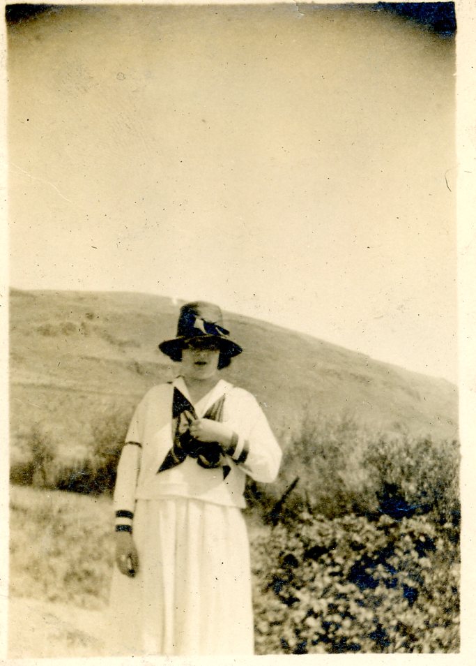 1918 Gladys Tate