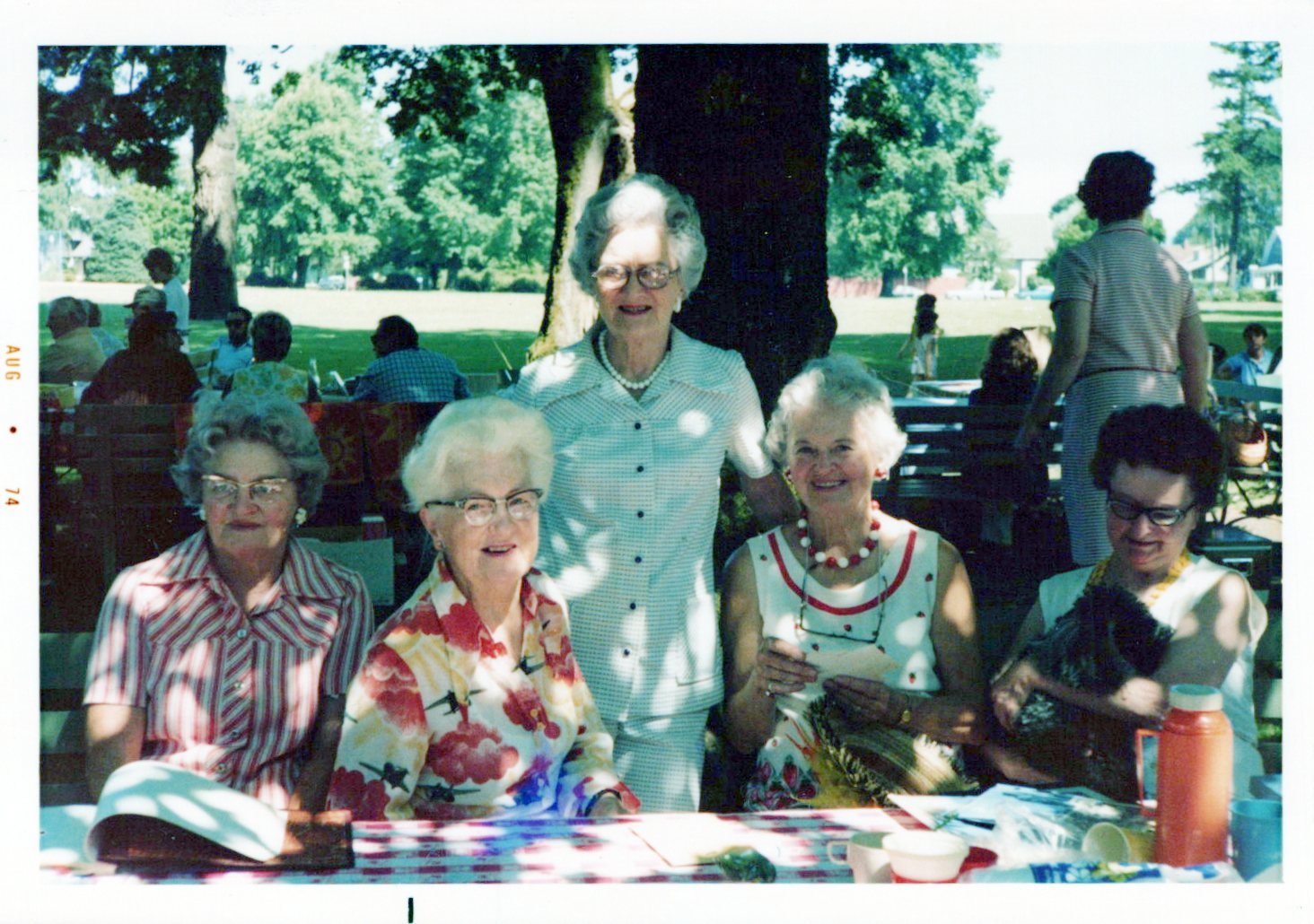 1974_Tate_Picnic_0001_a.jpg