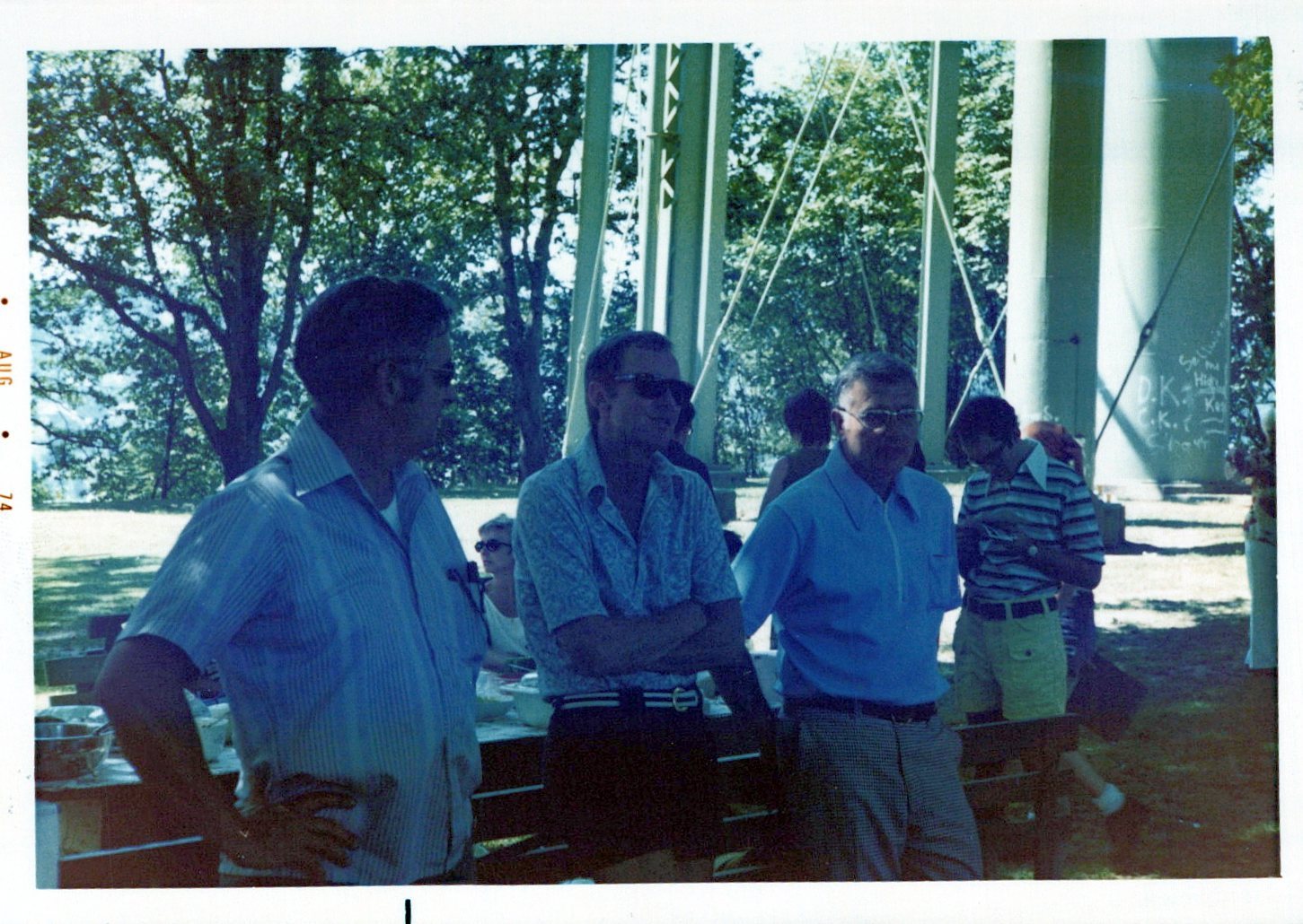 1974_Tate_Picnic_0011_a.jpg