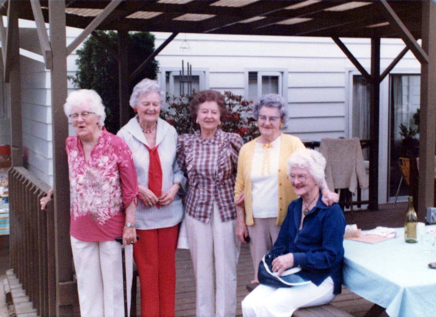 1983_Tate_sisters_0004_a.jpg