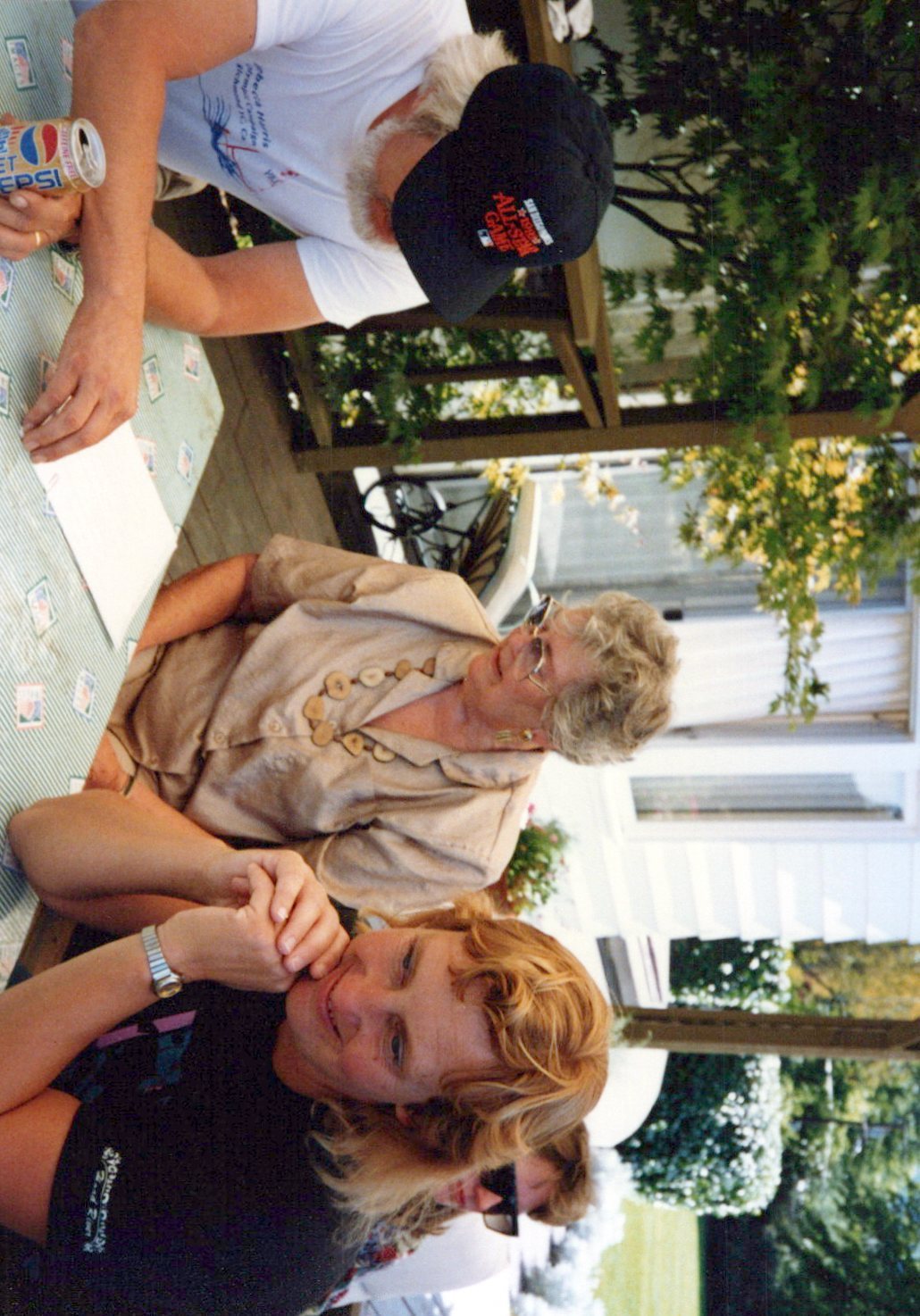 1993_Tate_Picnic_0019_a.jpg