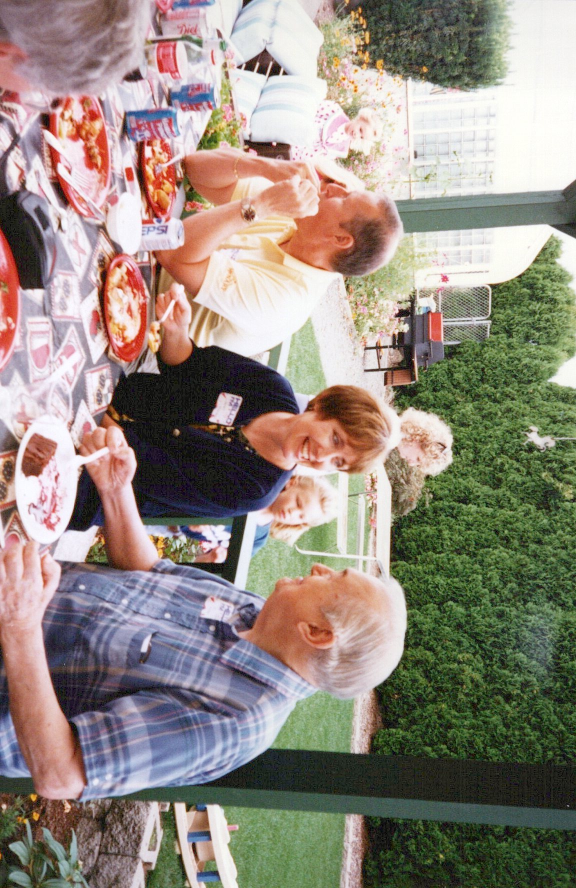 1996_Tate_Picnic_0024_a.jpg