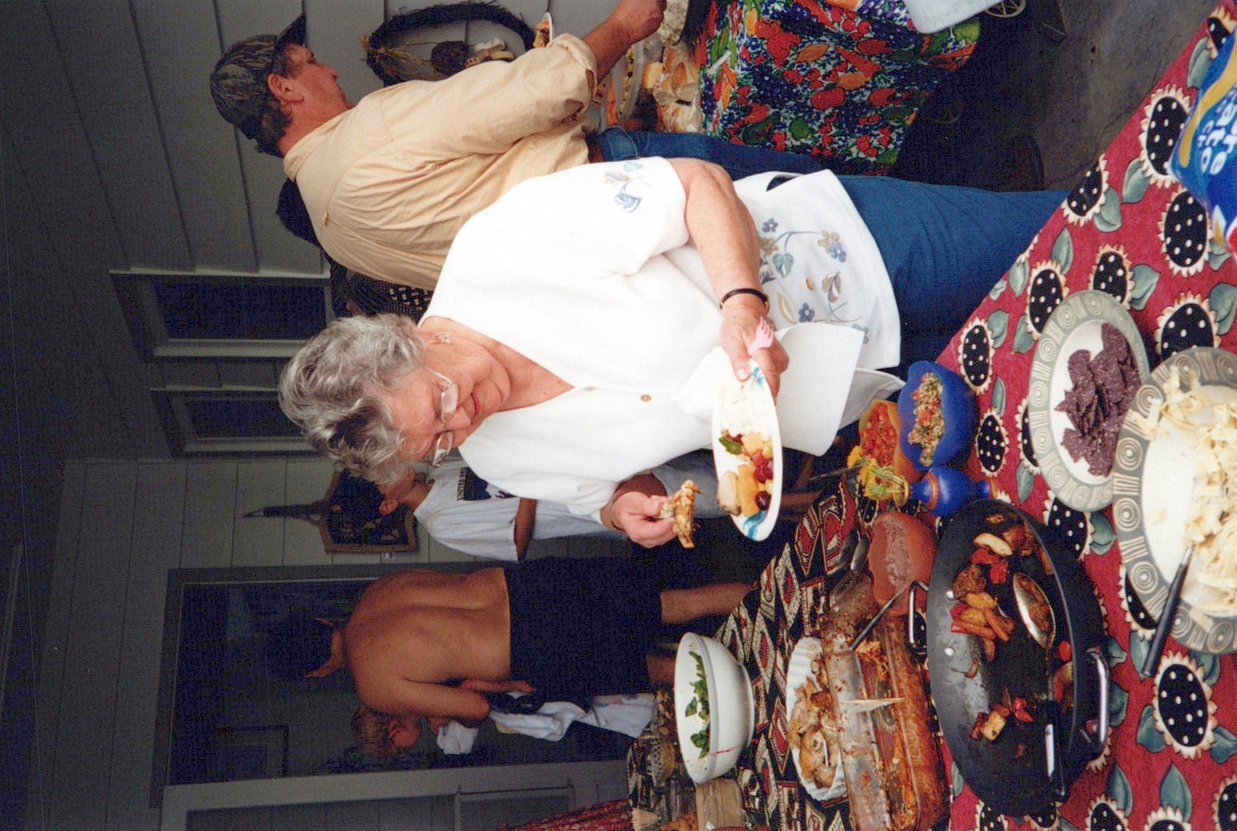 1999_Tate_Picnic_0047_a.jpg